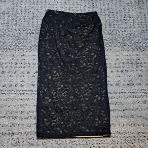 Chic Black Lace Pencil Skirt